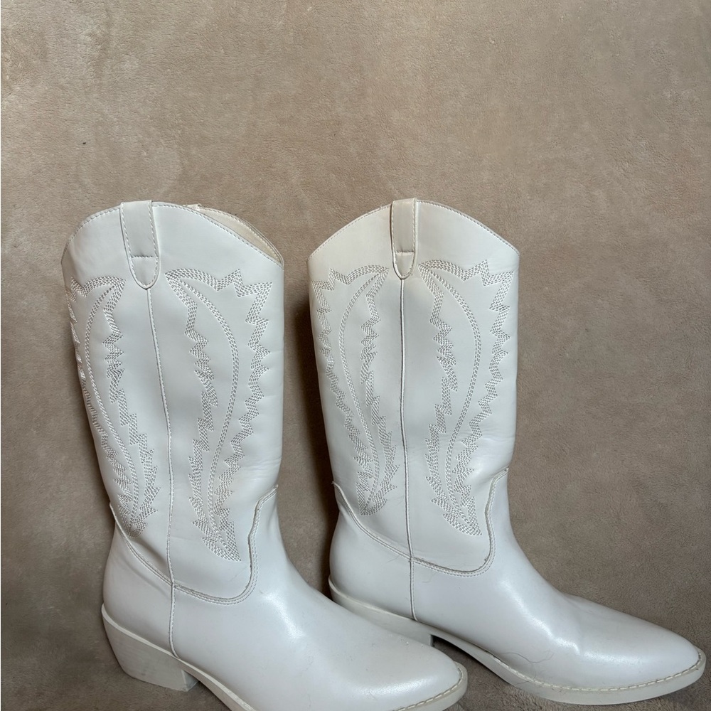 White Western Cowboy Boots